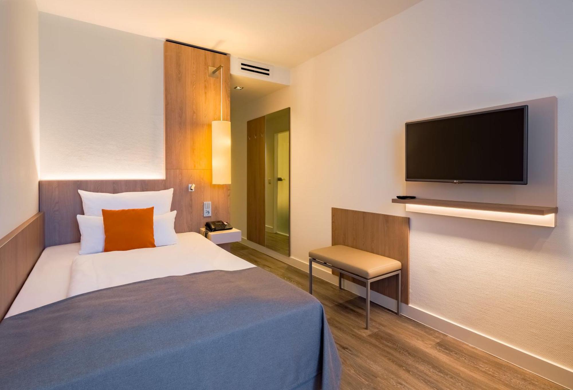 Centro Kommerz Hotel 3*
